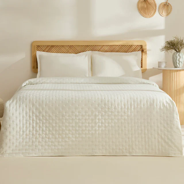Breezy Beddensprei Ecru 160x240 cm