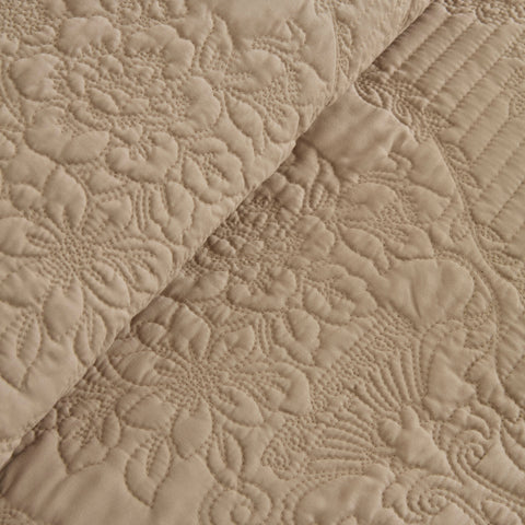 Camille bedsprei set beige 230x240 cm + 2 (50x70 cm) - Image 7