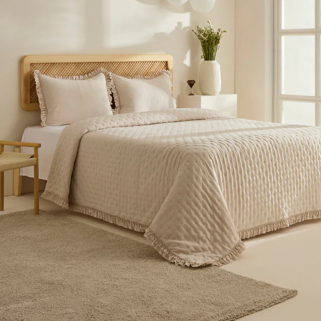 Fiona Sprei Set Beige 230x240 cm + 2 Stuks (50x70 cm) - Image 2