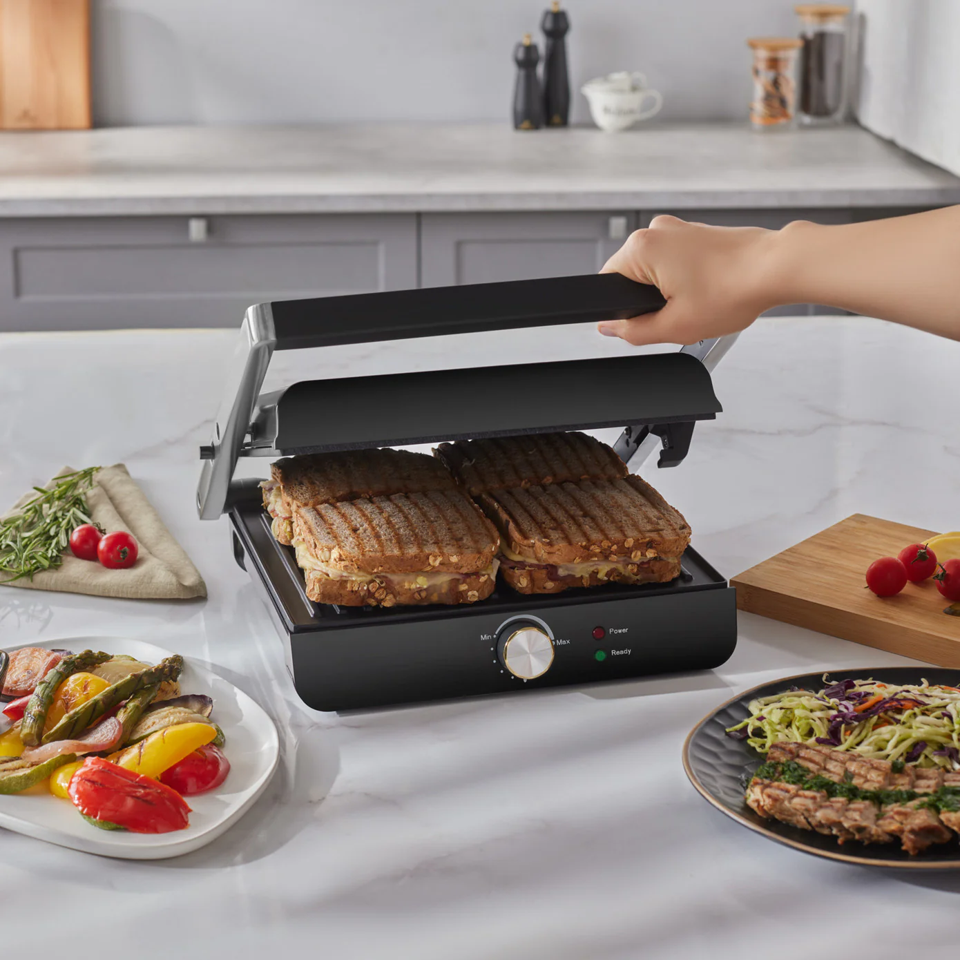 Homend Grilliant 1346H Inox-behuizing met gietijzeren platen Sandwich- en Grillmachine