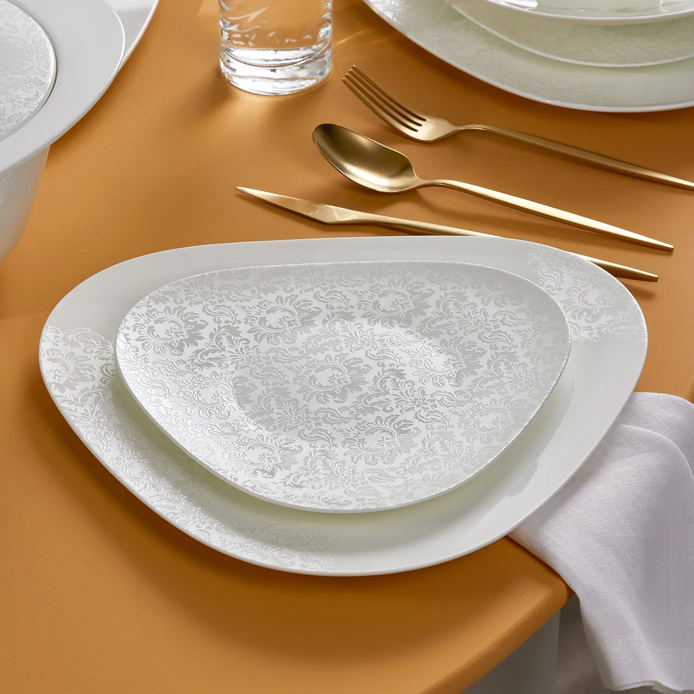 Karaca 50th Year Signature Collection Helen Servies 62 Delig, 12 Persoons - Image 5