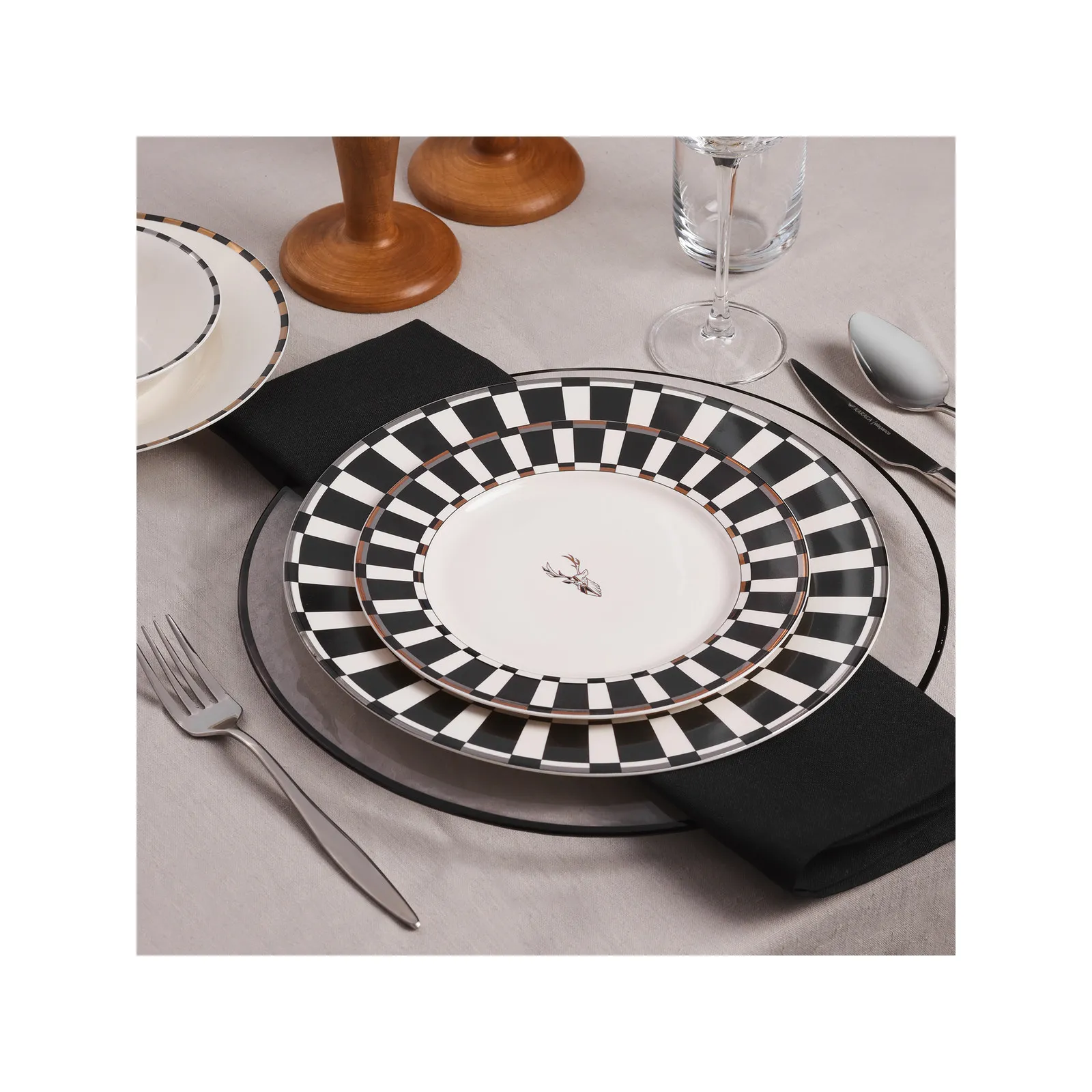 Karaca Aries 24-delige tafelset voor 6 personen, zwart - Image 3