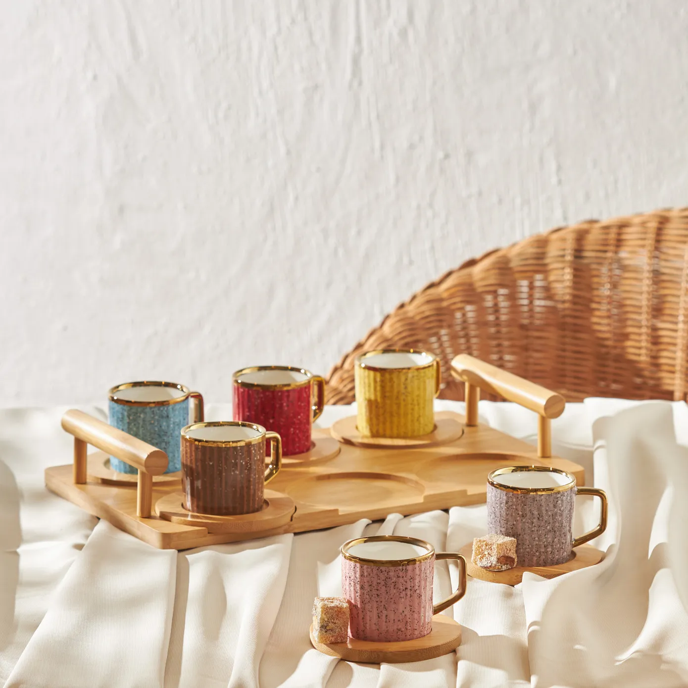 Karaca Bamboe Gekleurde Koffiekopjes Set, 6 Persoon, 90 ml met Dienblad - Image 2