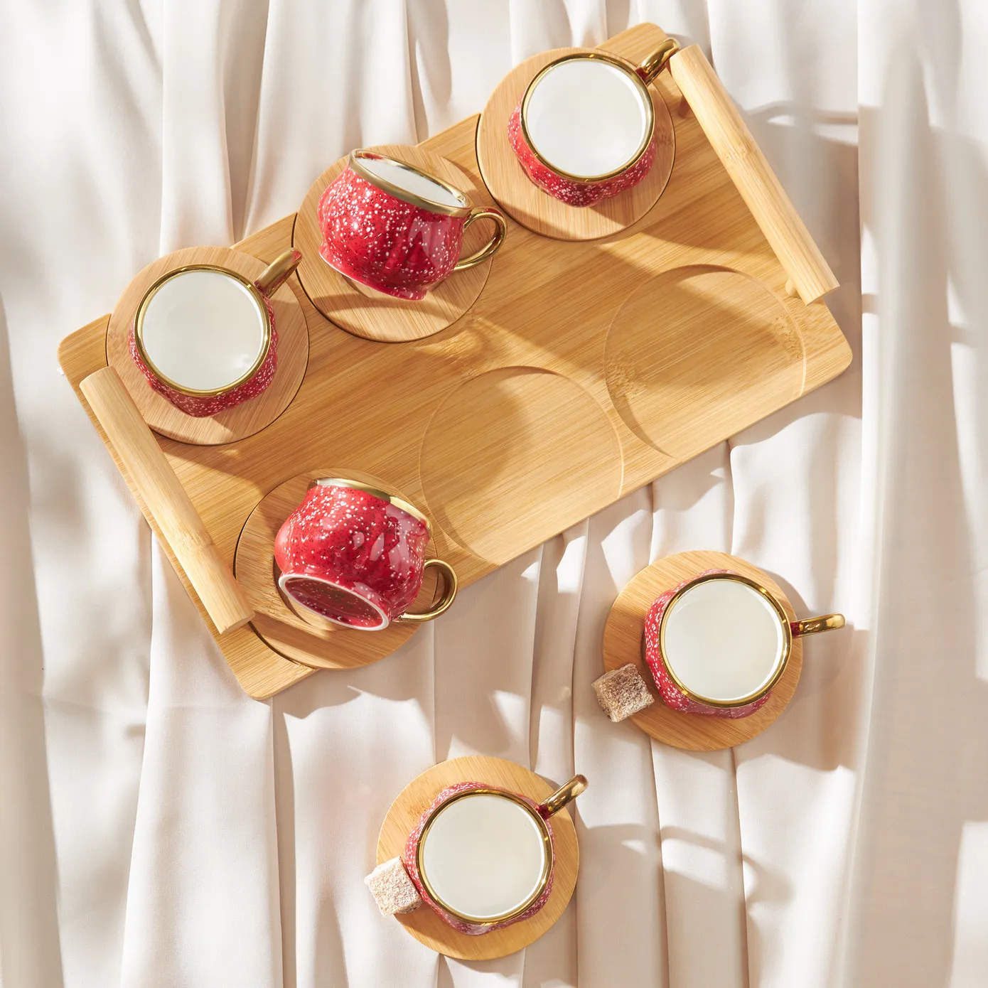 Karaca Bamboe Rode Koffiekopjes Set 90 ml, 6 Personen, met Dienblad - Image 3