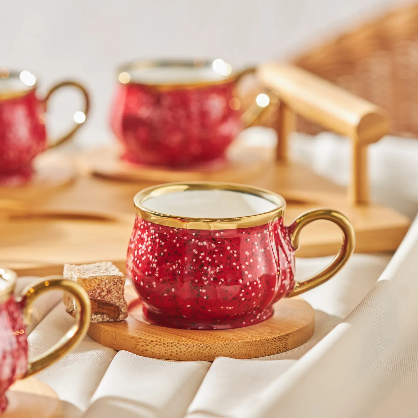 Karaca Bamboe Rode Koffiekopjes Set 90 ml, 6 Personen, met Dienblad - Image 4