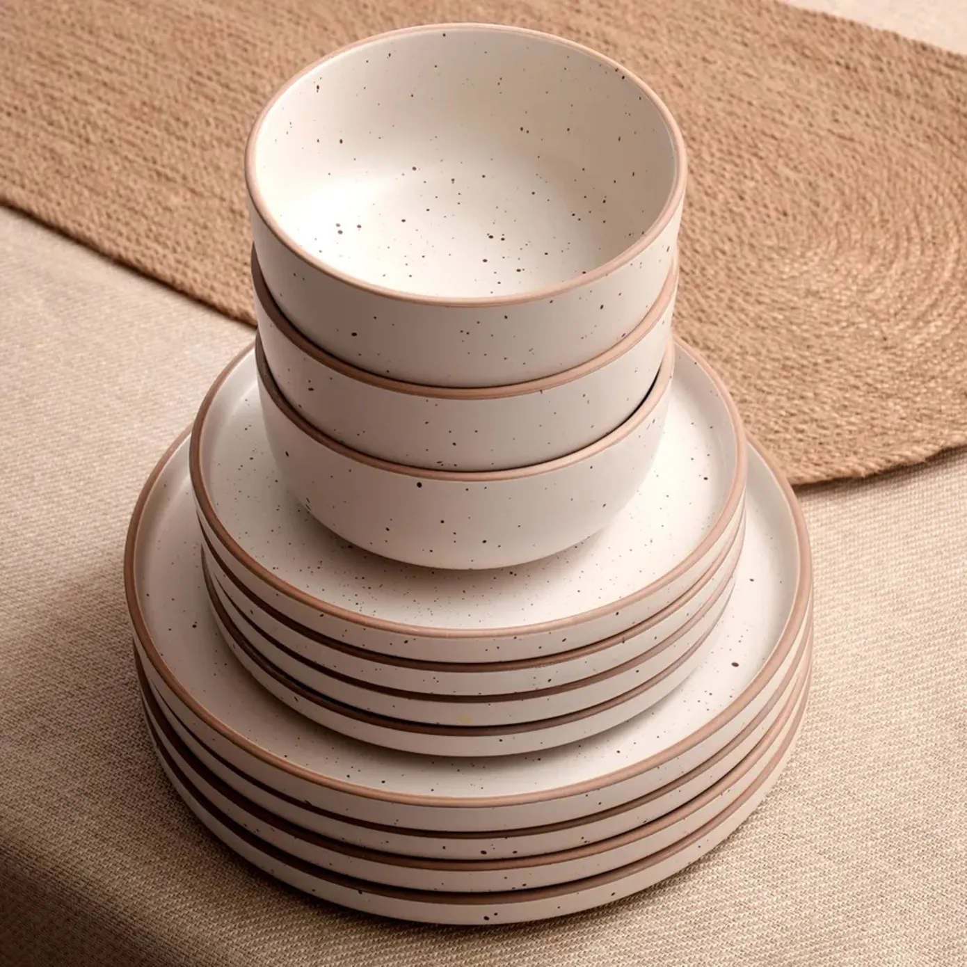 Karaca Chicago Dot voor 6 Persoons Servies, 18-Delig, Keramisch - Image 4