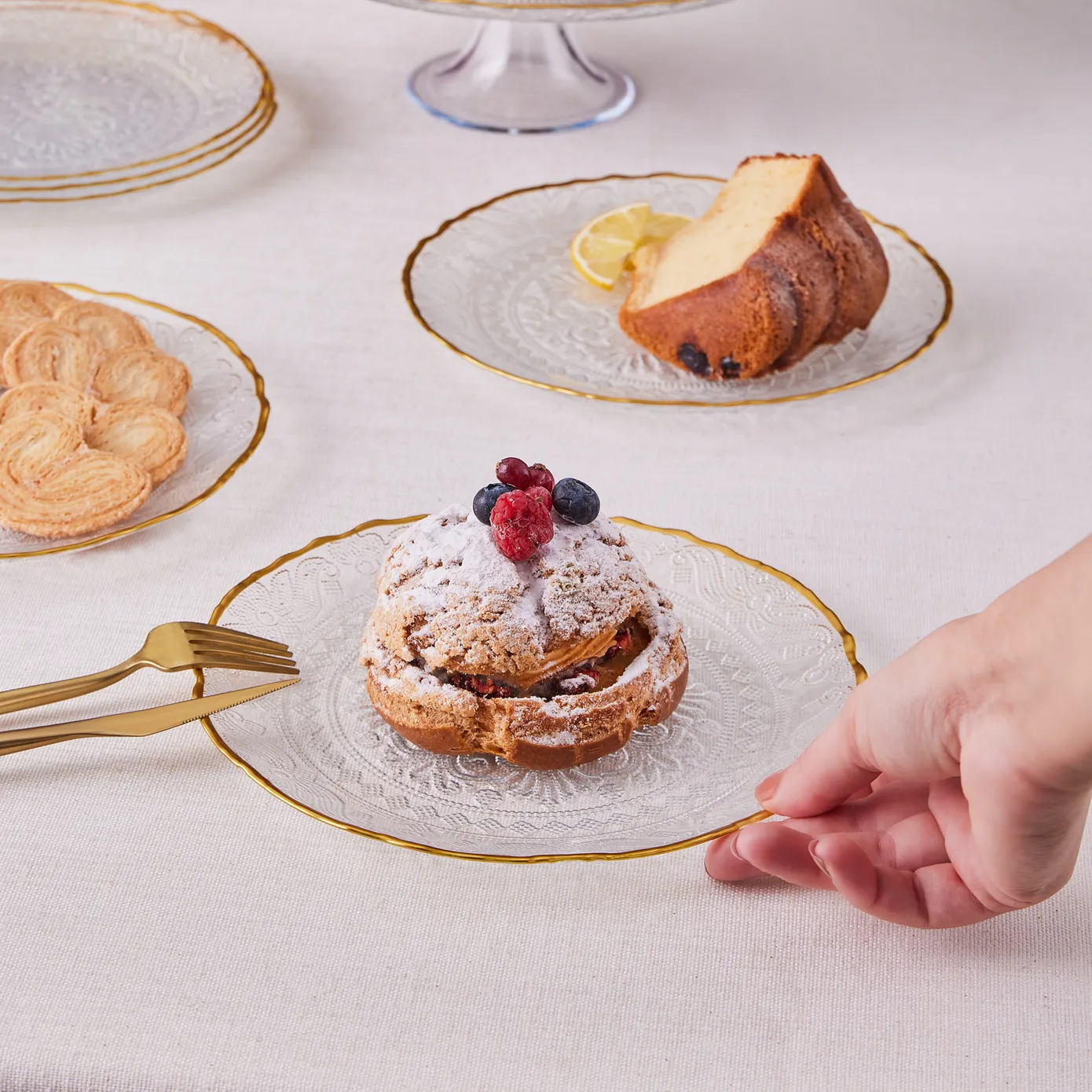 Karaca Dalia Gouden Dessert Set voor 6 Persoons, 7 Delig - Image 6