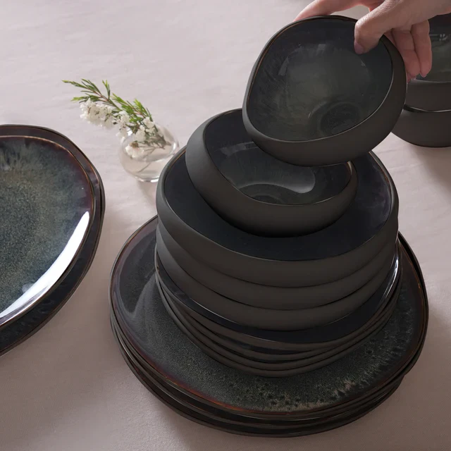 Karaca Earth Collection Galactic 55-delig tafelservice voor 12 personen – Zwart - Image 8