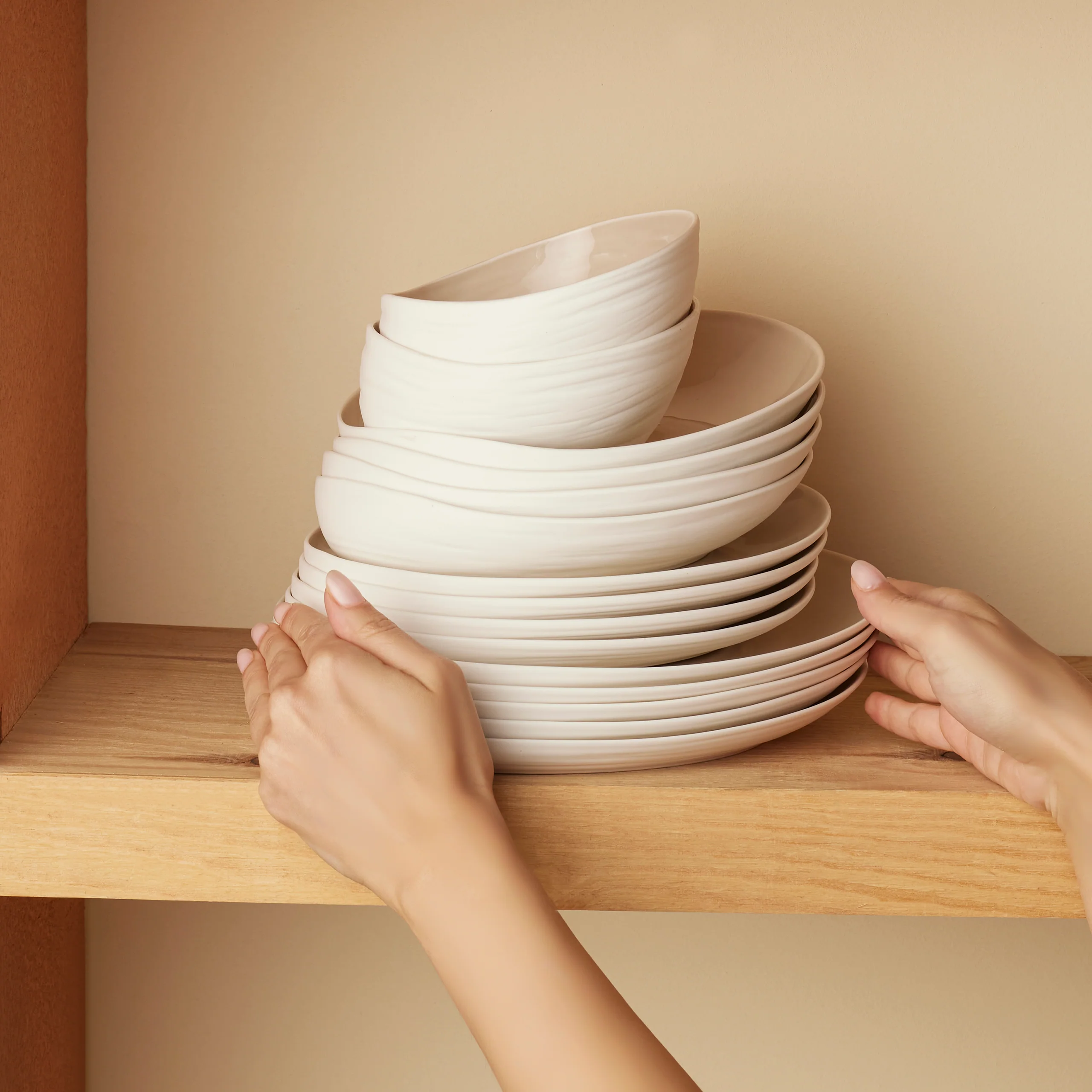 Karaca Earth Collection Rise 55-delige 12-persoons Serviesset, Cream - Image 8