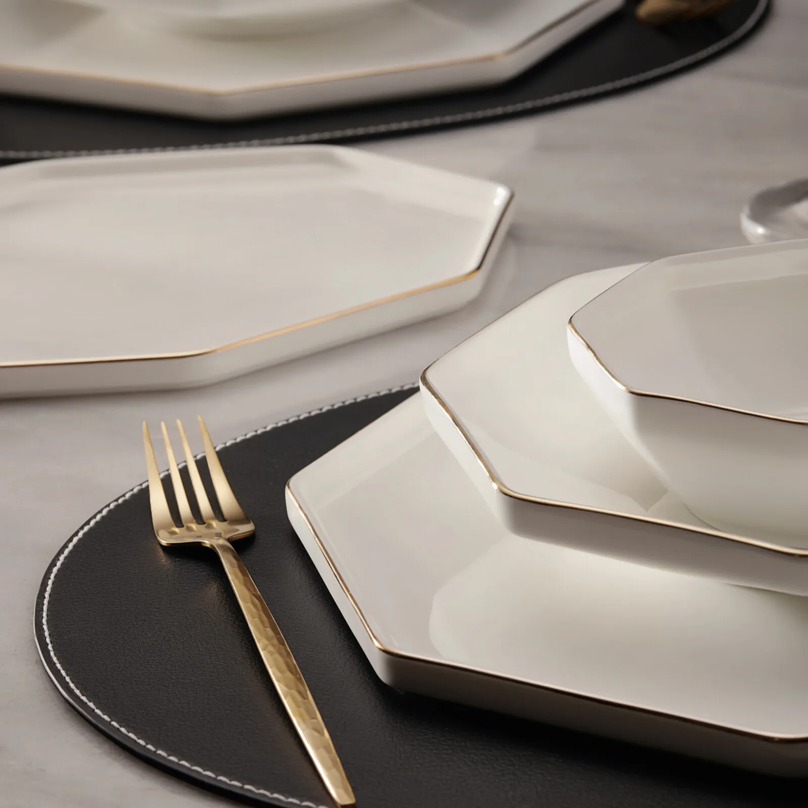 Karaca Fine Pearl Extra 62-delige achthoekige dinerset voor 12 personen - Image 2