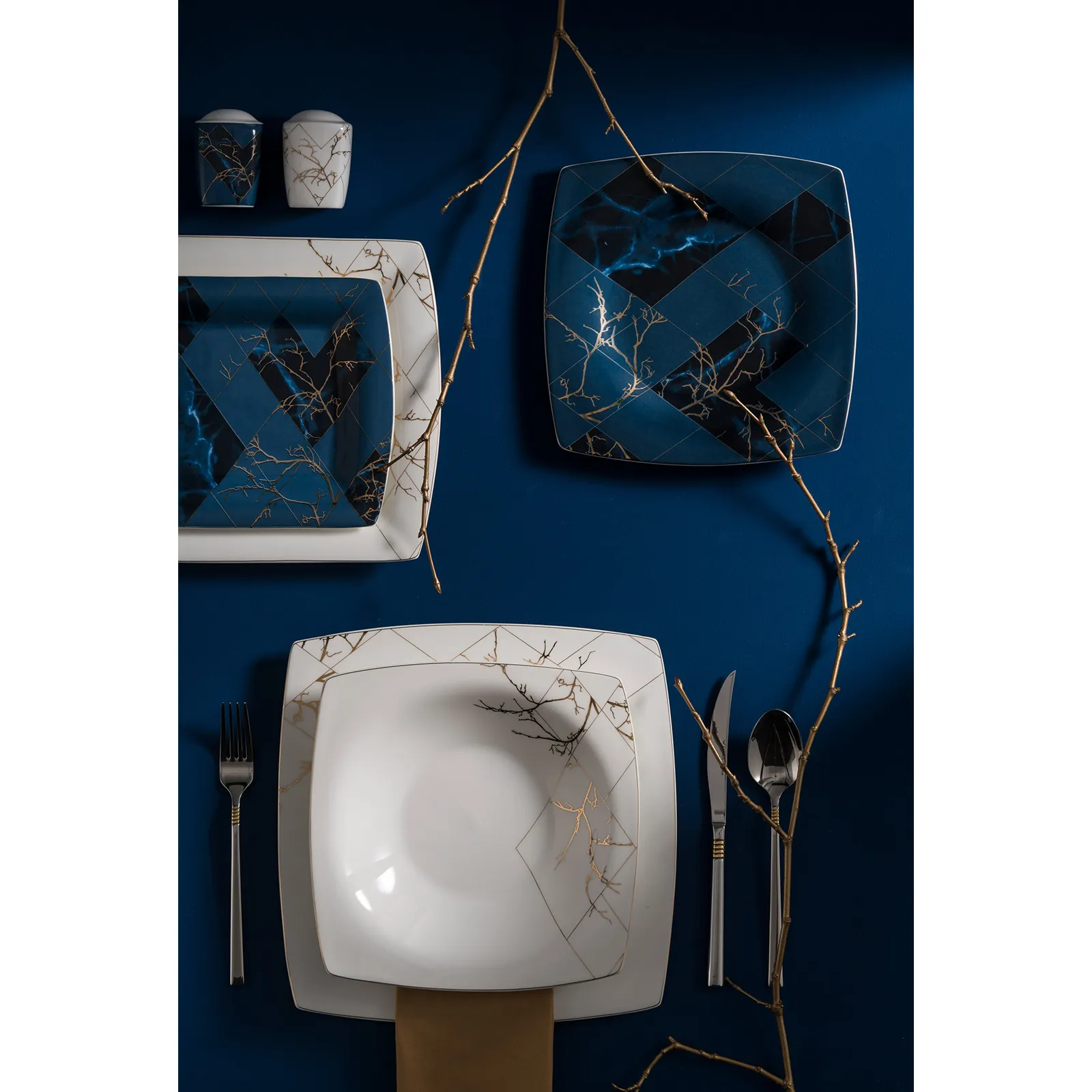 Karaca Fine Pearl Midnight 62-delig vierkant servies voor 12 personen, parelmoer - Image 2
