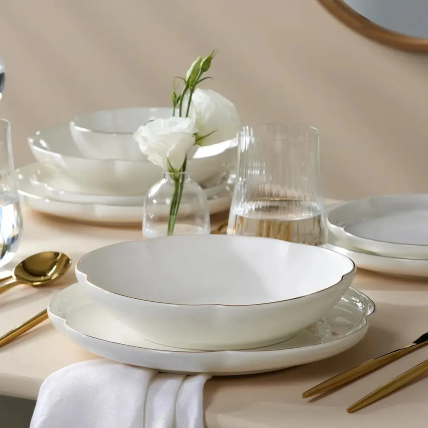 Karaca Flora Porseleinen Dinerset, 6 Persoons, 24 Delig - Image 11