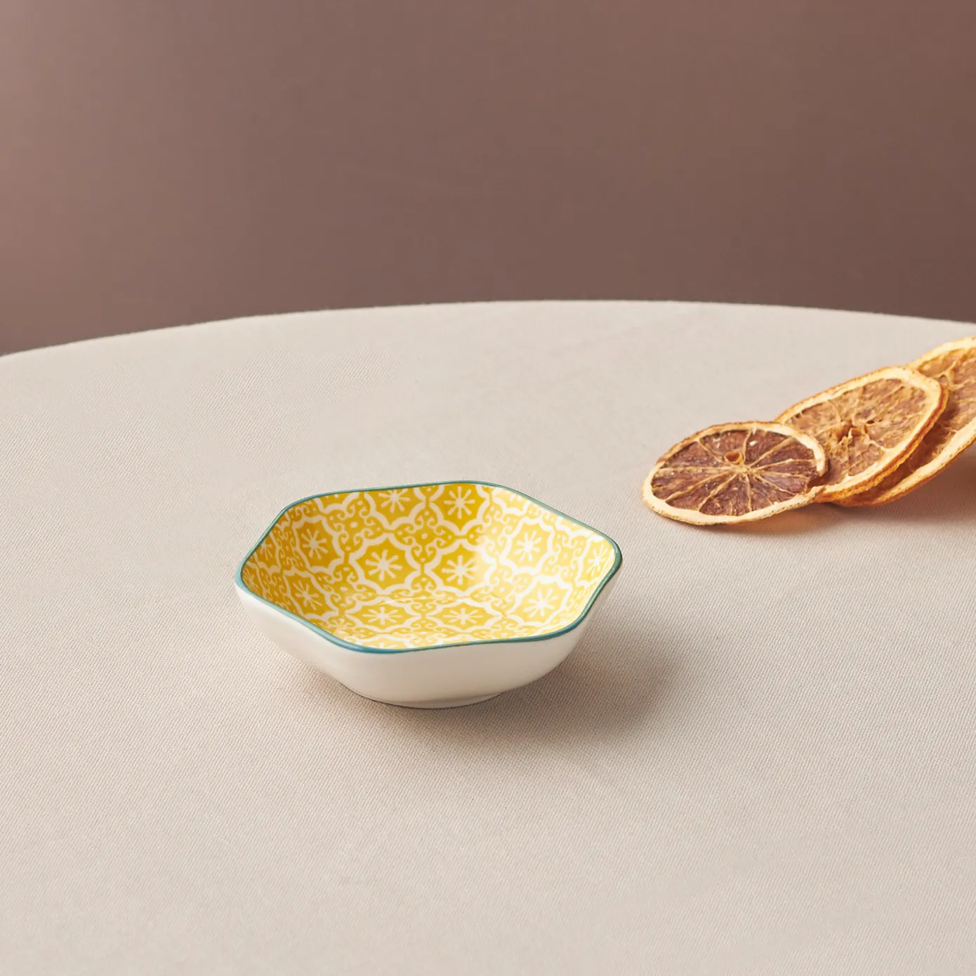 Karaca Floral snackschaal, geel, zeshoek, 10 cm
