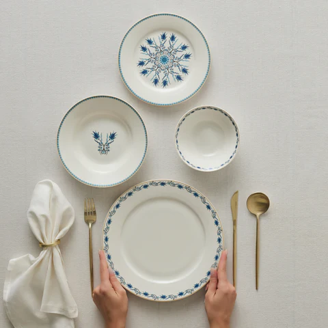 Karaca Forever Bone China Iznik 24-delig serviesset voor 6 personen, Meerkleurig - Image 2