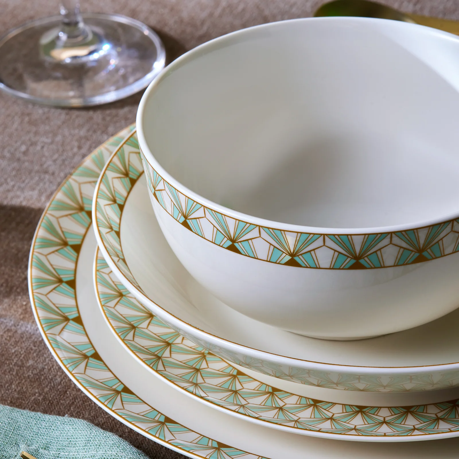Karaca Forever Bone Emerald 53-delige Dinnerset voor 12 Personen - Image 6