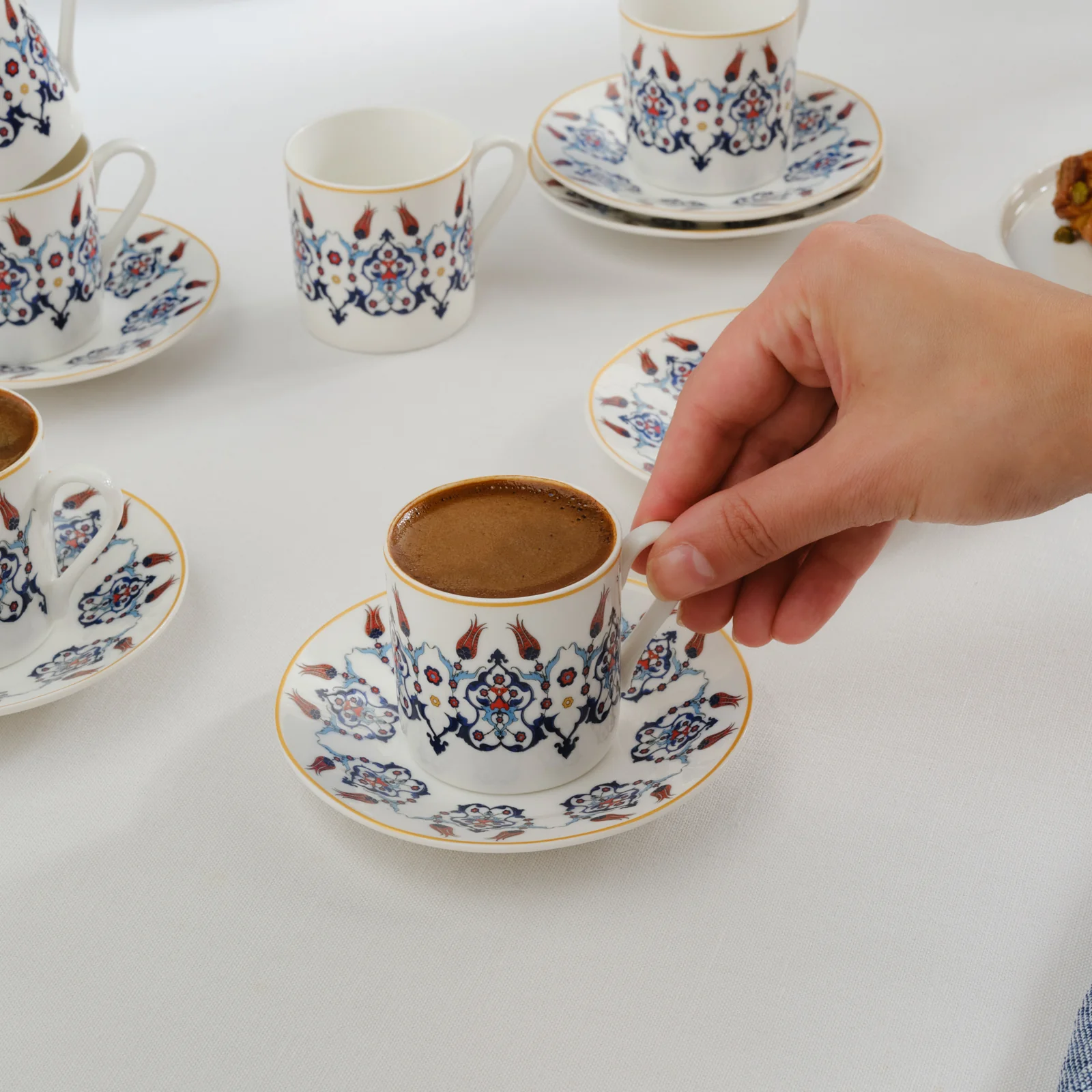 Karaca Haliç kopjeset voor 6 personen, 80 ml - Image 3