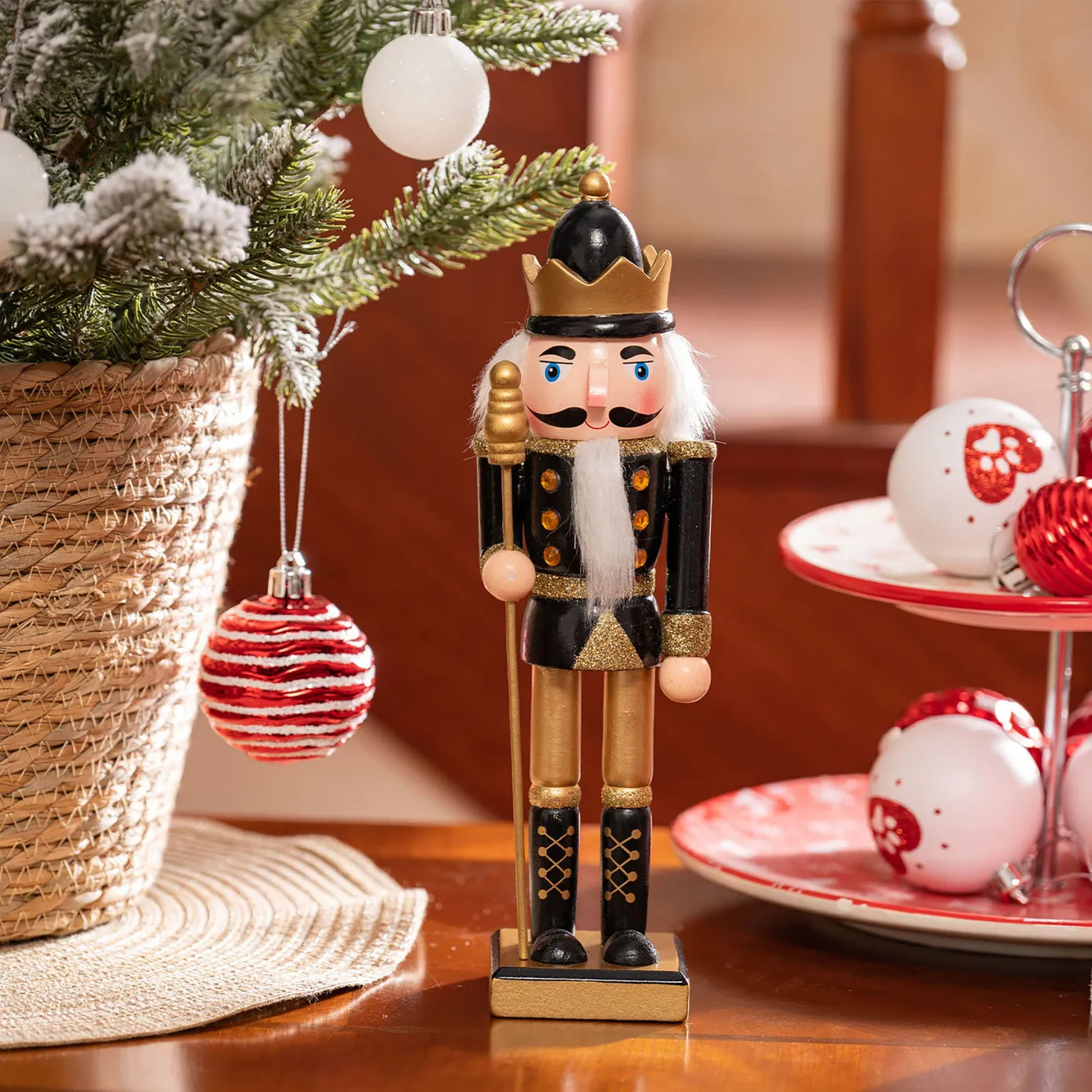 Karaca Home Christmas Notenkraker Met Gouden Hoed, 25 cm - Image 3