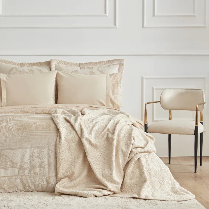 Karaca Home Valeria Queen 8-delige Trouwen Set Goud