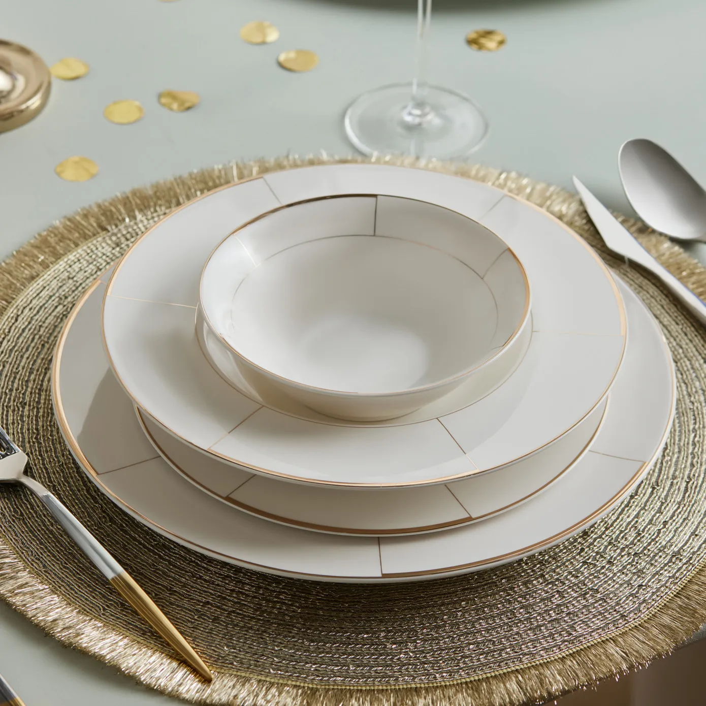 Karaca Millie New Generation Bone servies voor 12 personen, 56-delig - Image 3