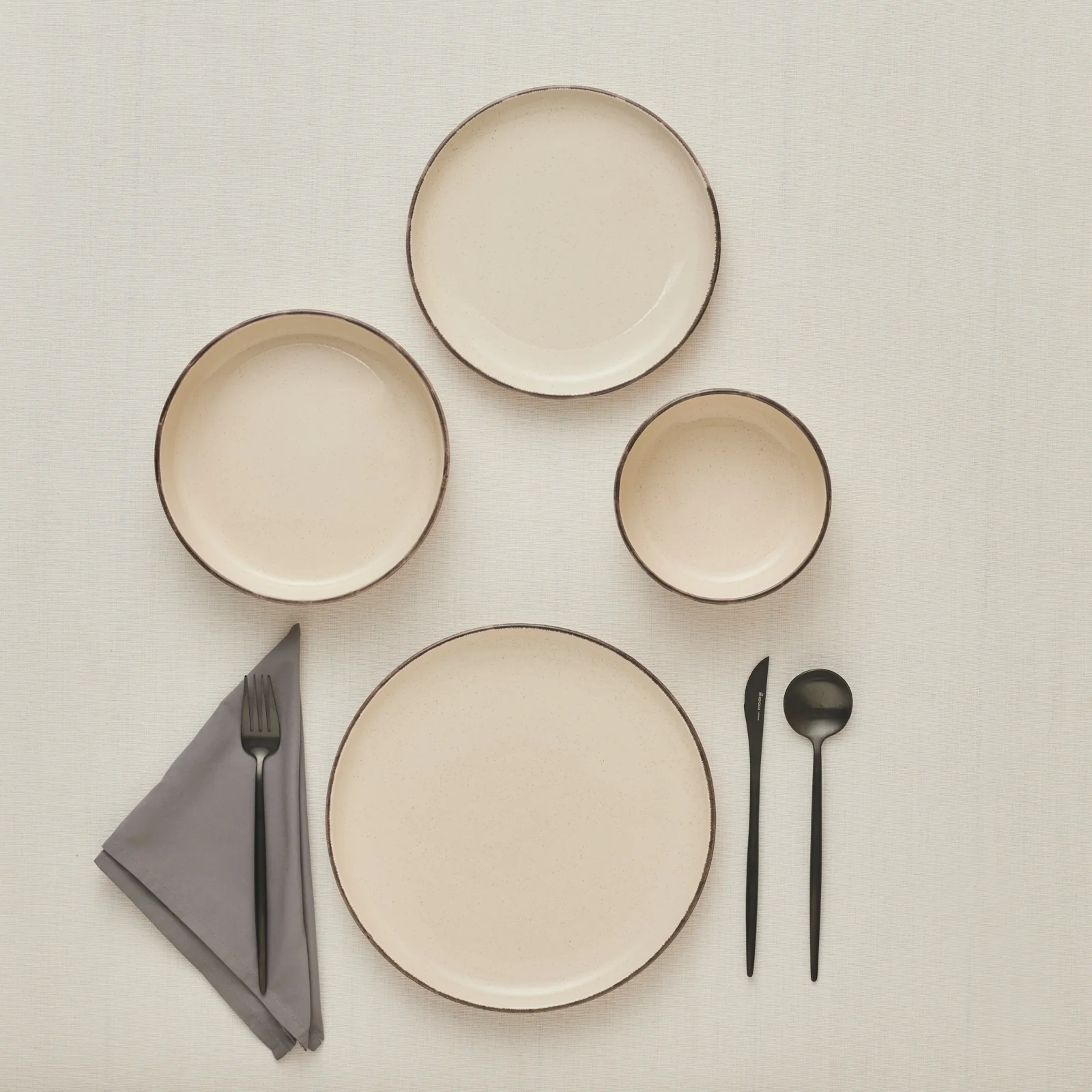 Karaca Monica 24-delig Servies voor 6 Personen, Beige - Image 2