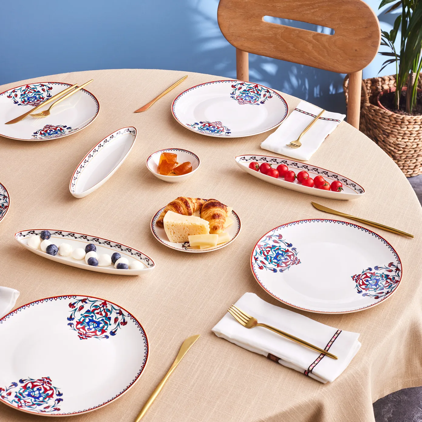 KARACA NAKKAŞ 14 PCS 6 PERSONS BREAKFAST SET - Image 2