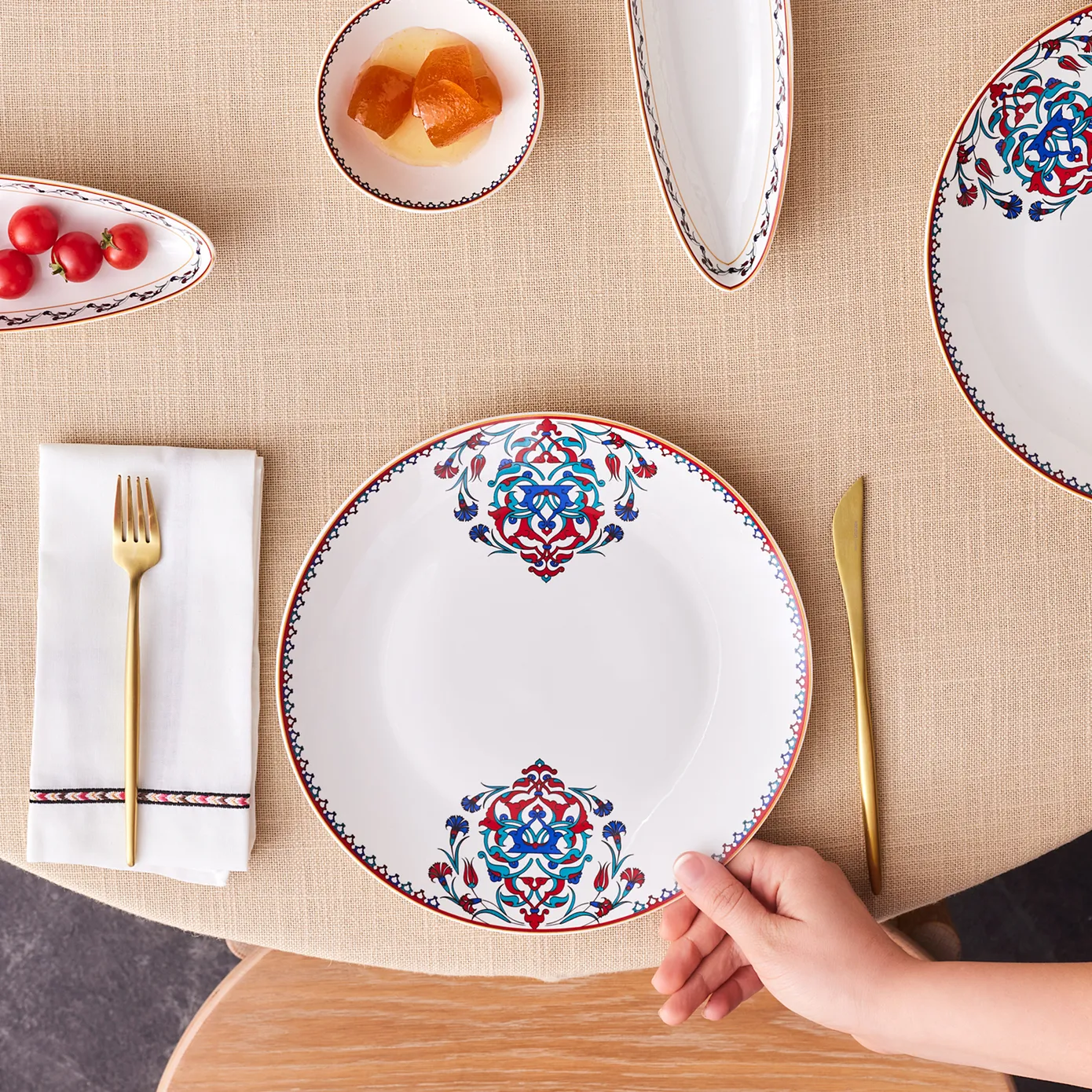 KARACA NAKKAŞ 14 PCS 6 PERSONS BREAKFAST SET - Image 4
