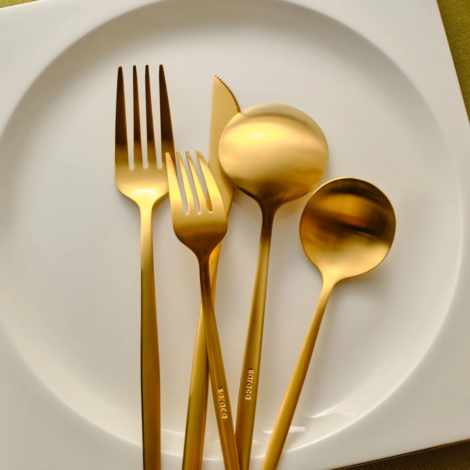 Karaca Orion Matte Gold 12-Persoons 60-Delig Bestekset - Image 7