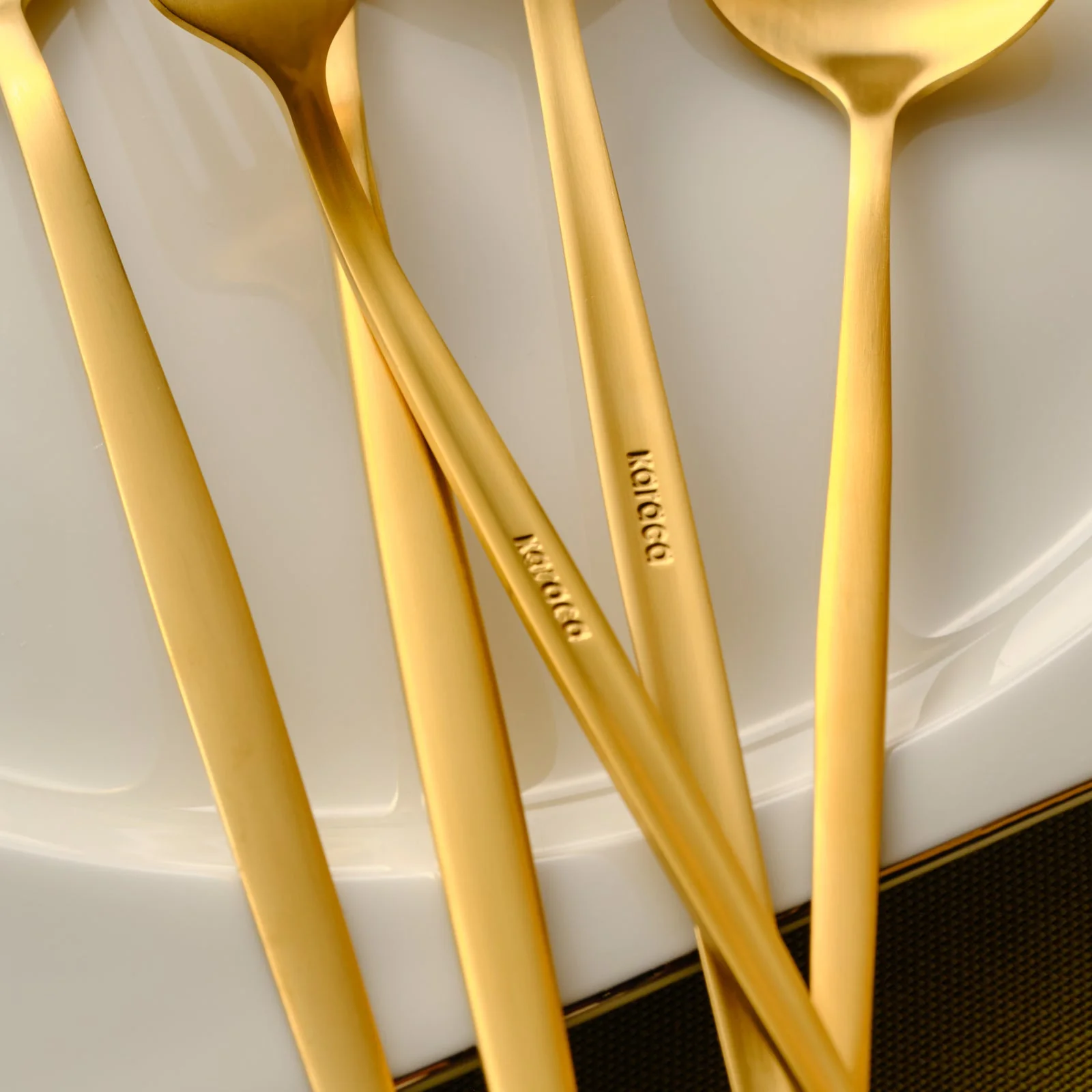 Karaca Orion Matte Gold 12-Persoons 60-Delig Bestekset - Image 8