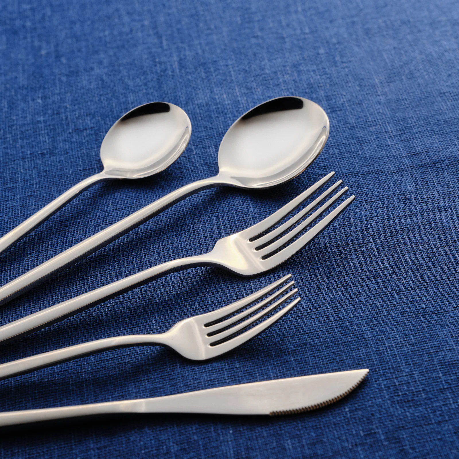 Karaca Orion Platin 30-delig Bestekset Voor 6 Personen - Image 4