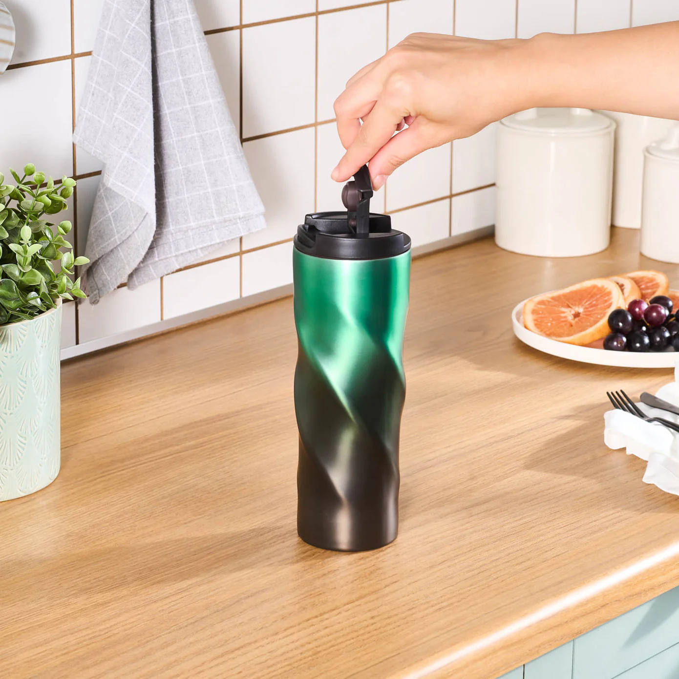 Karaca Orion Roestvrijstalen Lekkagevrije Thermos 500 ml Groen - Image 4