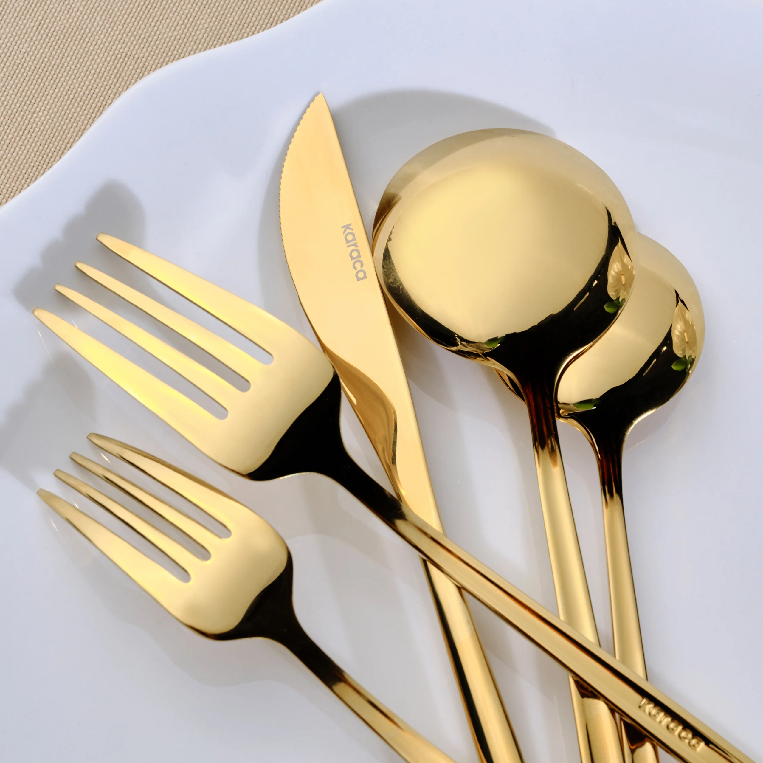 Karaca Orion Shiny Gold 12-Persoons 60-Delig Bestekset - Image 4