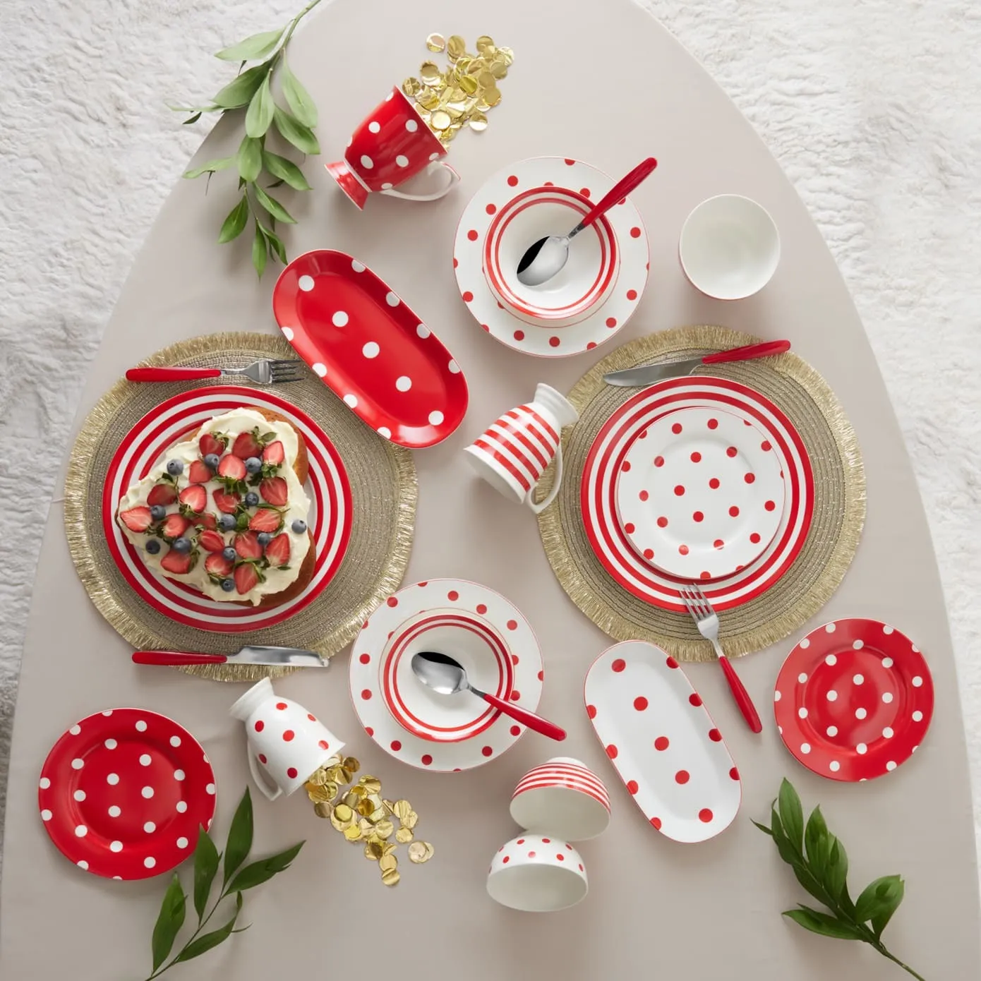 Karaca Polka Dot rood wit porseleinen mok, 360 ml - Image 6