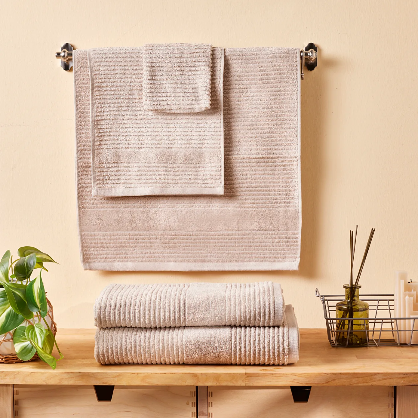 Karaca Rachel Supreme Douchehanddoek, Beige, 70x140 cm - Image 3