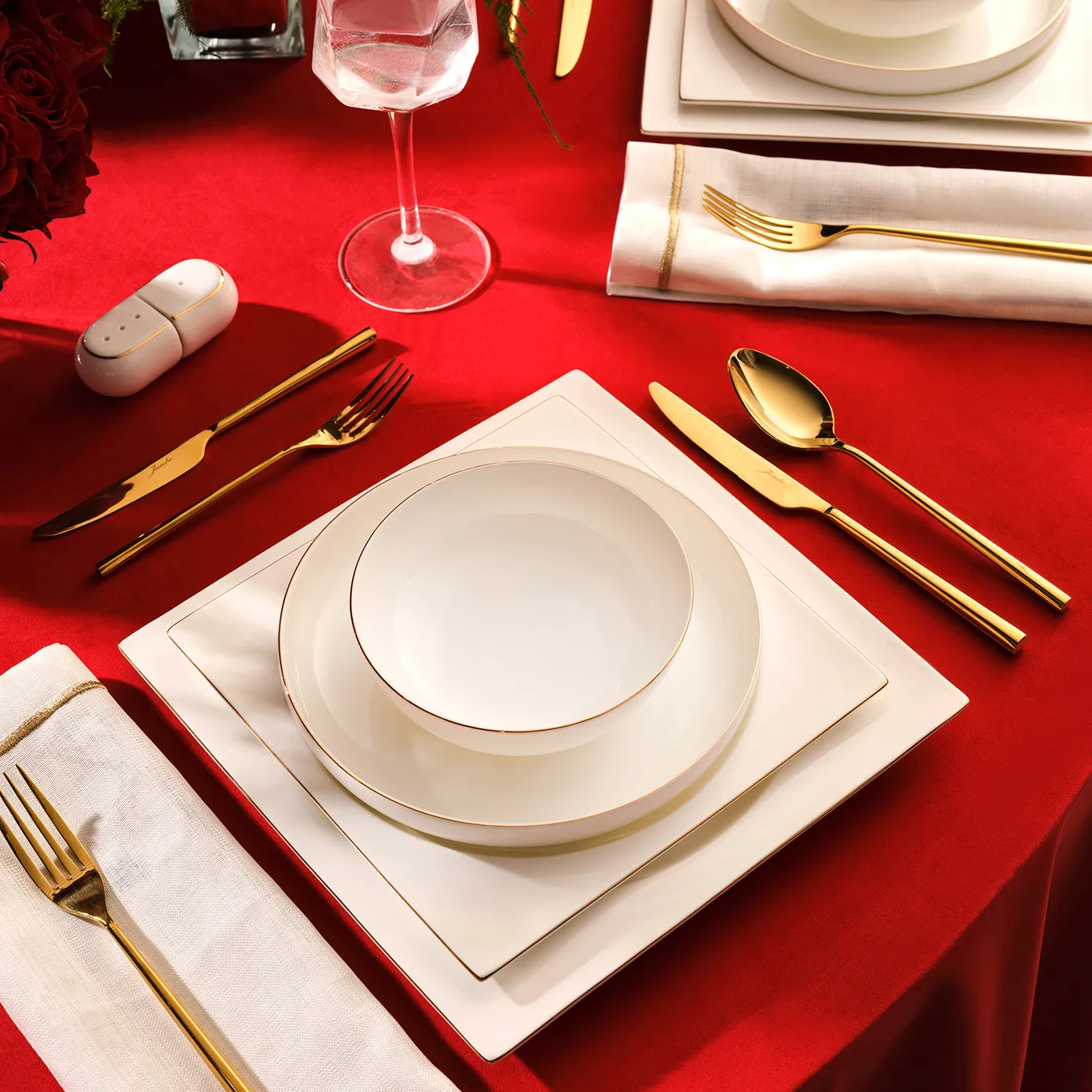 Karaca Red Carpet Collection Fine Pearl Extra Nish 12 Persoons Servies, 62-Delig, Platinum - Image 6