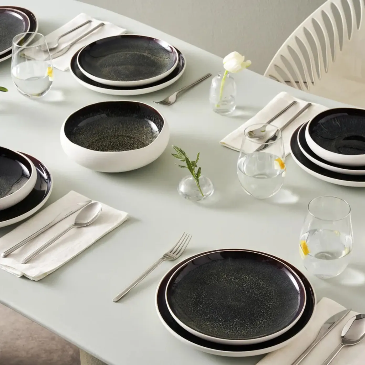 Karaca Red Carpet Collection Streamline 59 Delige Galactic Reactive Glaze Dinerset voor 12 Personen, Wit - Image 4