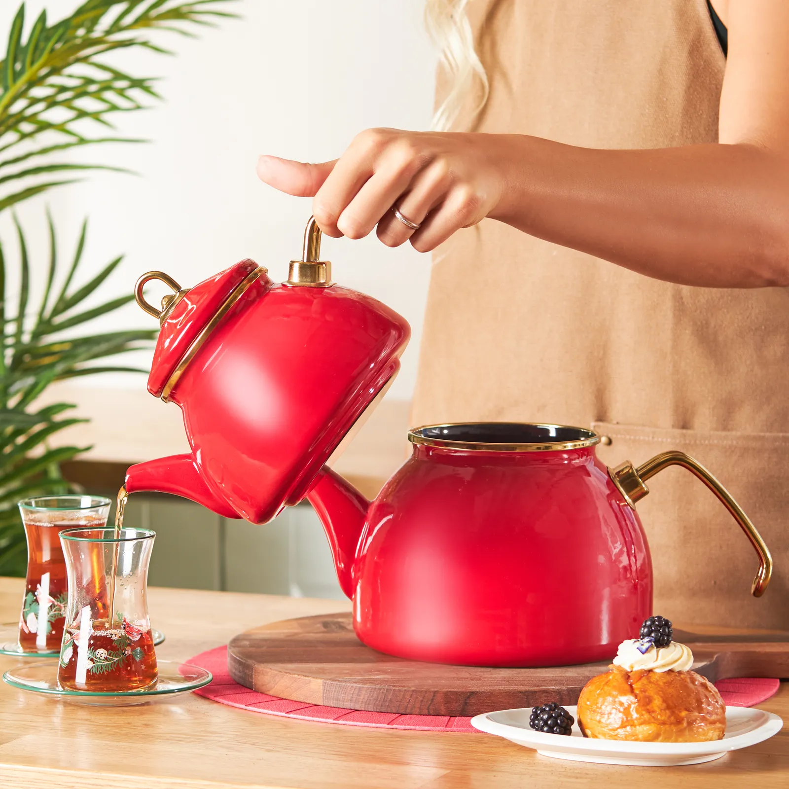 Karaca Retro, emaillen theepot, rood - Image 4