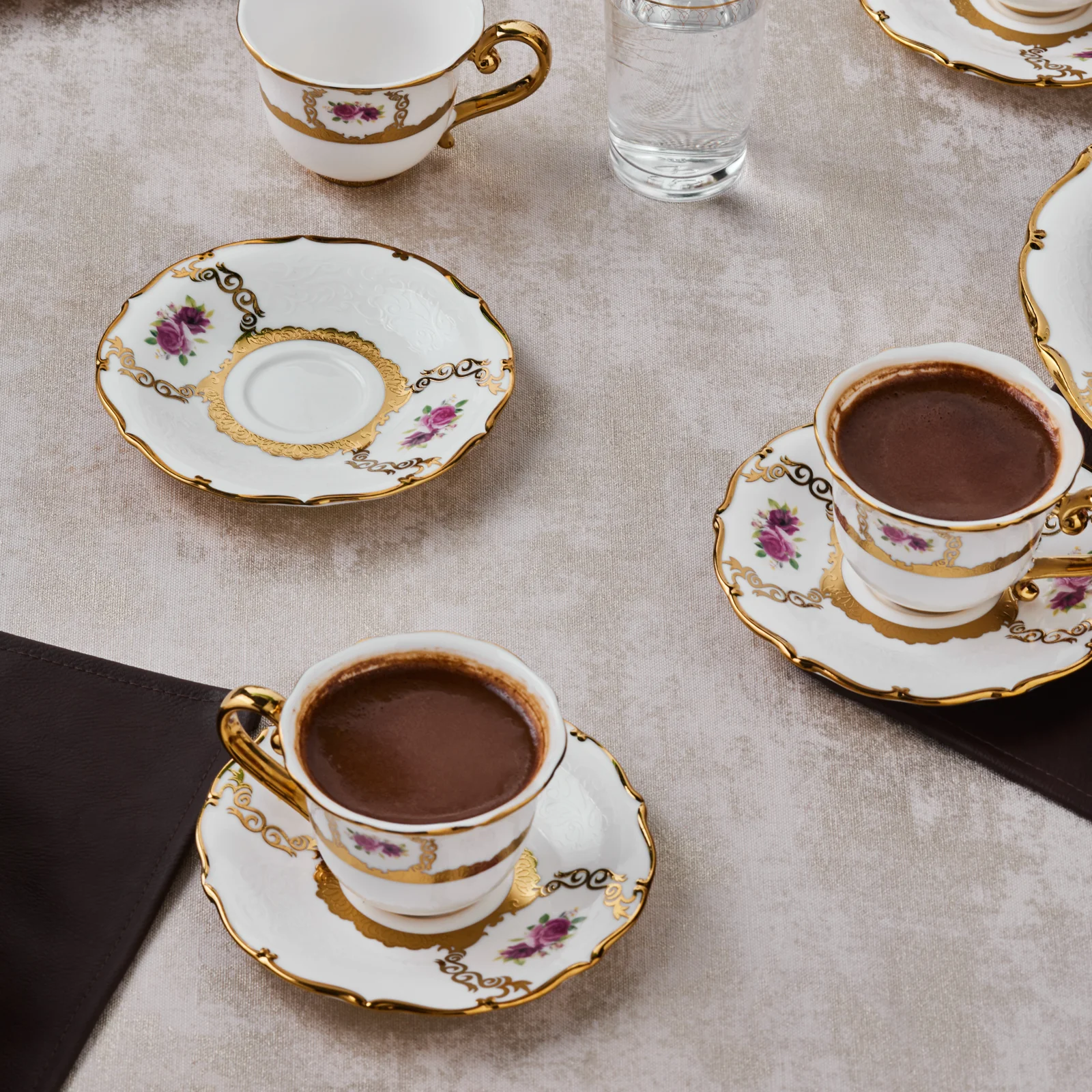 Karaca Royal Bone Elizabeth Koffiekopjesset voor 6 Personen, 90 ml - Image 3