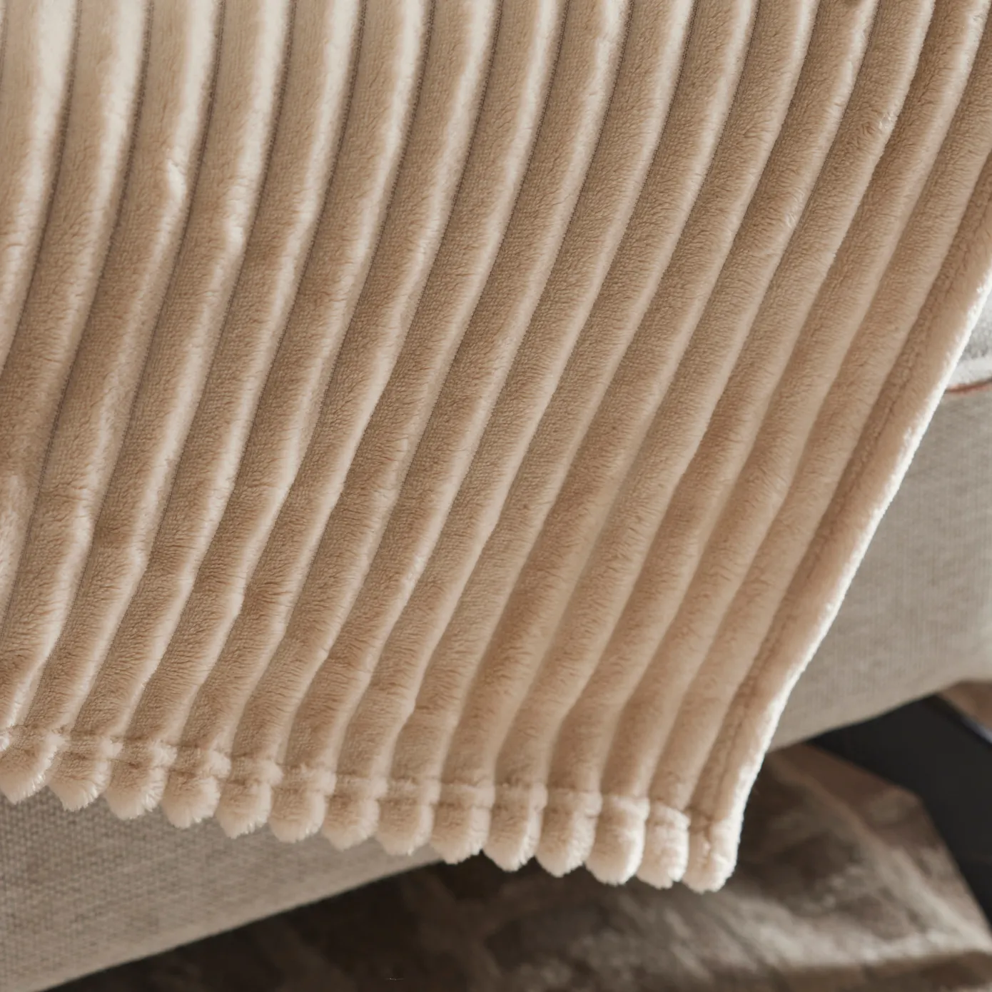 Karaca Ruby Stripe Wellsoft Eenpersoons Deken, Ecru - Image 3