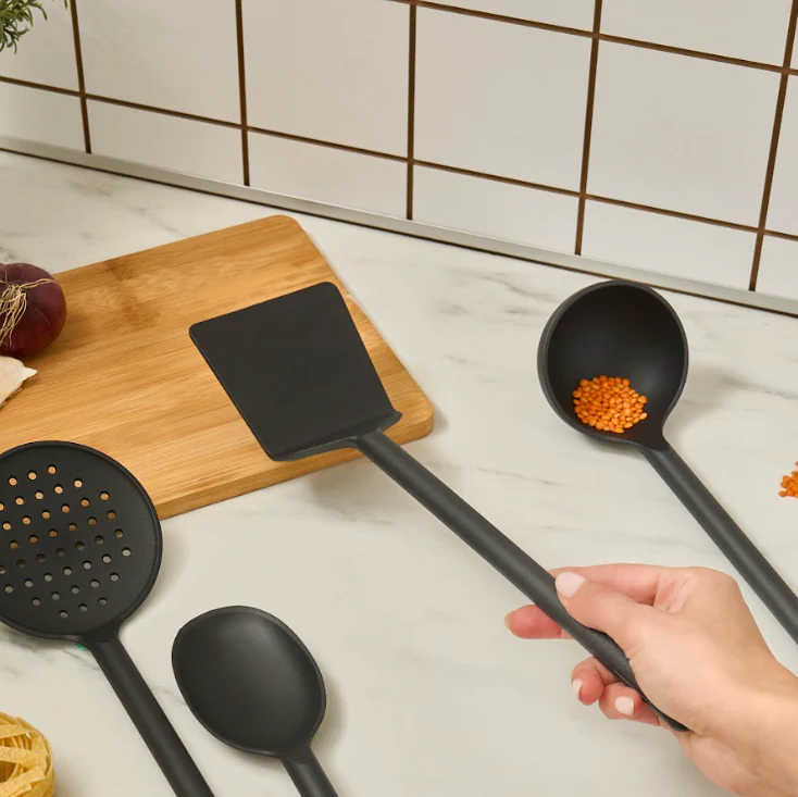 Karaca Simple 5-delige Keukengerei Set, Zwart - Image 2