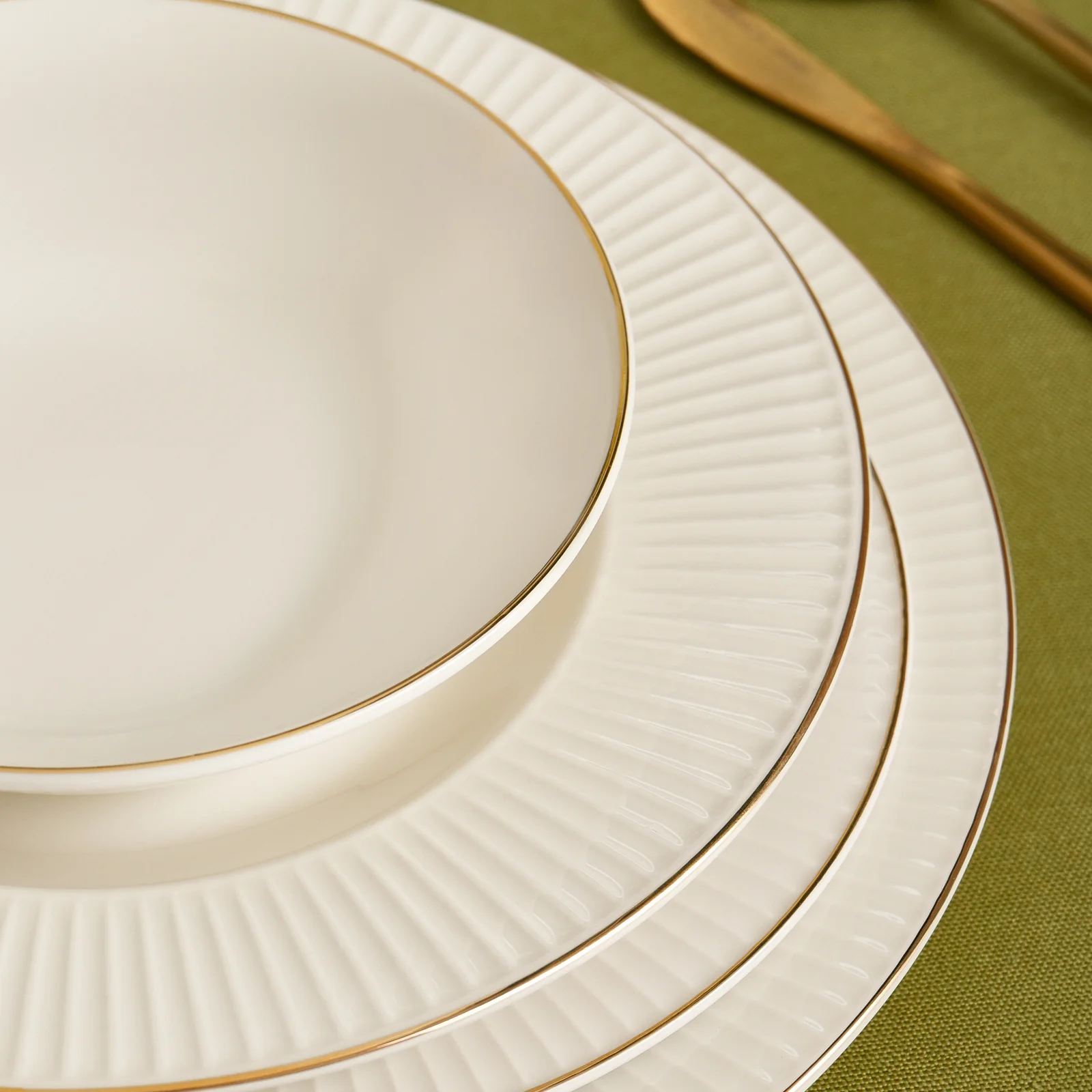 Karaca Stream Bone Massimo 24 Delige Gouden Serviesset - Image 9