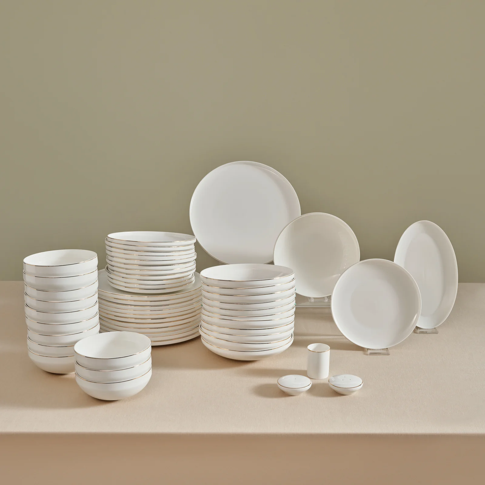 Karaca Red Carpet Collection Stream Bone Merope 53-delige 12-persoons servies set Goud
