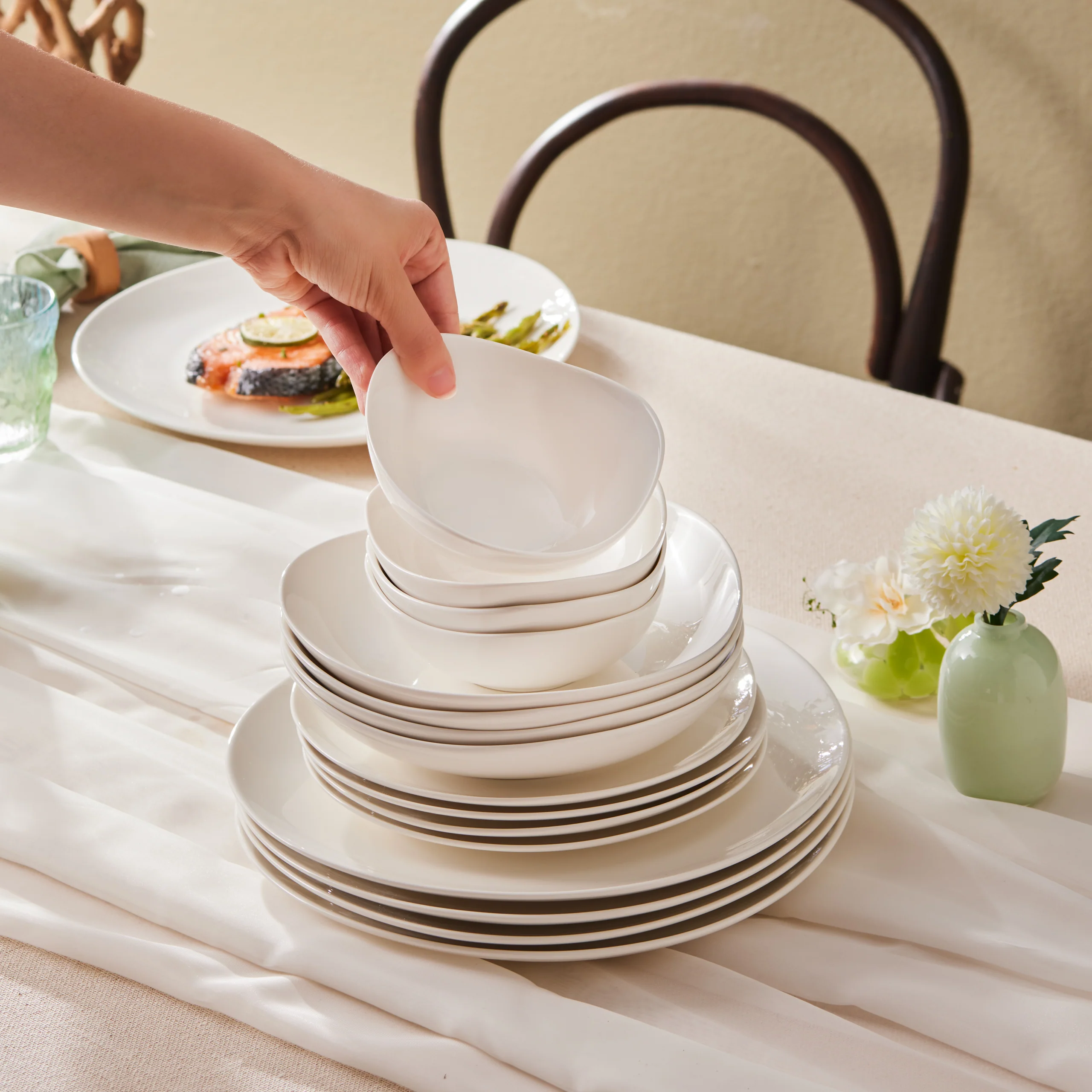 Karaca Streamline Rubicon 24-delig servies voor 6 personen, wit - Image 2