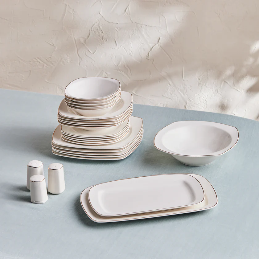 Karaca Timeless 59-delige Porseleinen Halve Vierkante Dinerset voor 12 Personen, Goud - Image 5