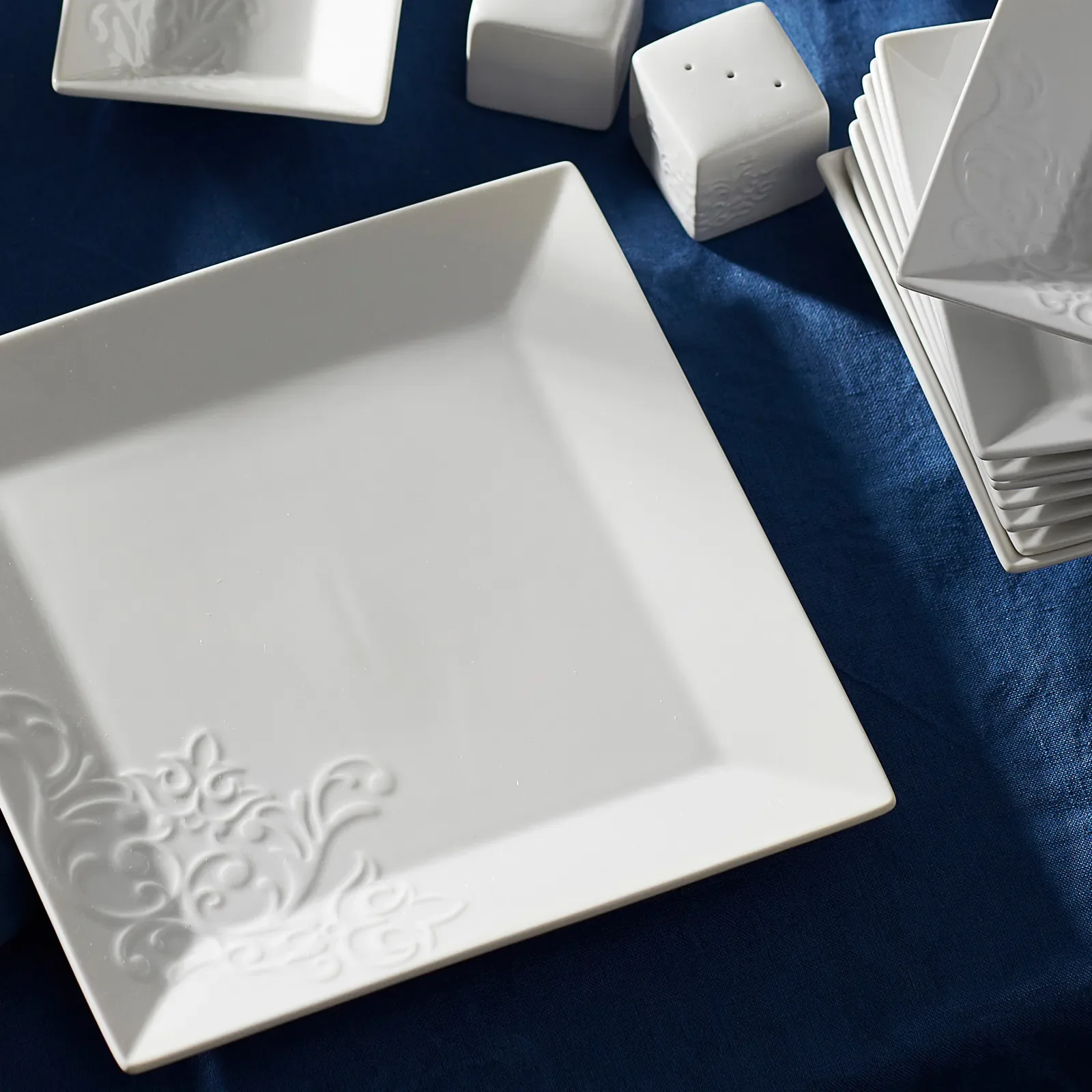 Karaca Trend Emboss 32-delige ontbijtset, vierkant - Image 9