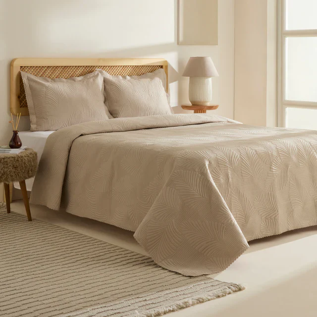 Leaf Beddensprei Set Beige 230x240 cm + 2 (50x70 cm) - Image 2