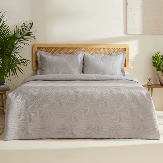 Leaf Beddensprei Set Grijs 230x240 cm + 2 (50x70 cm)